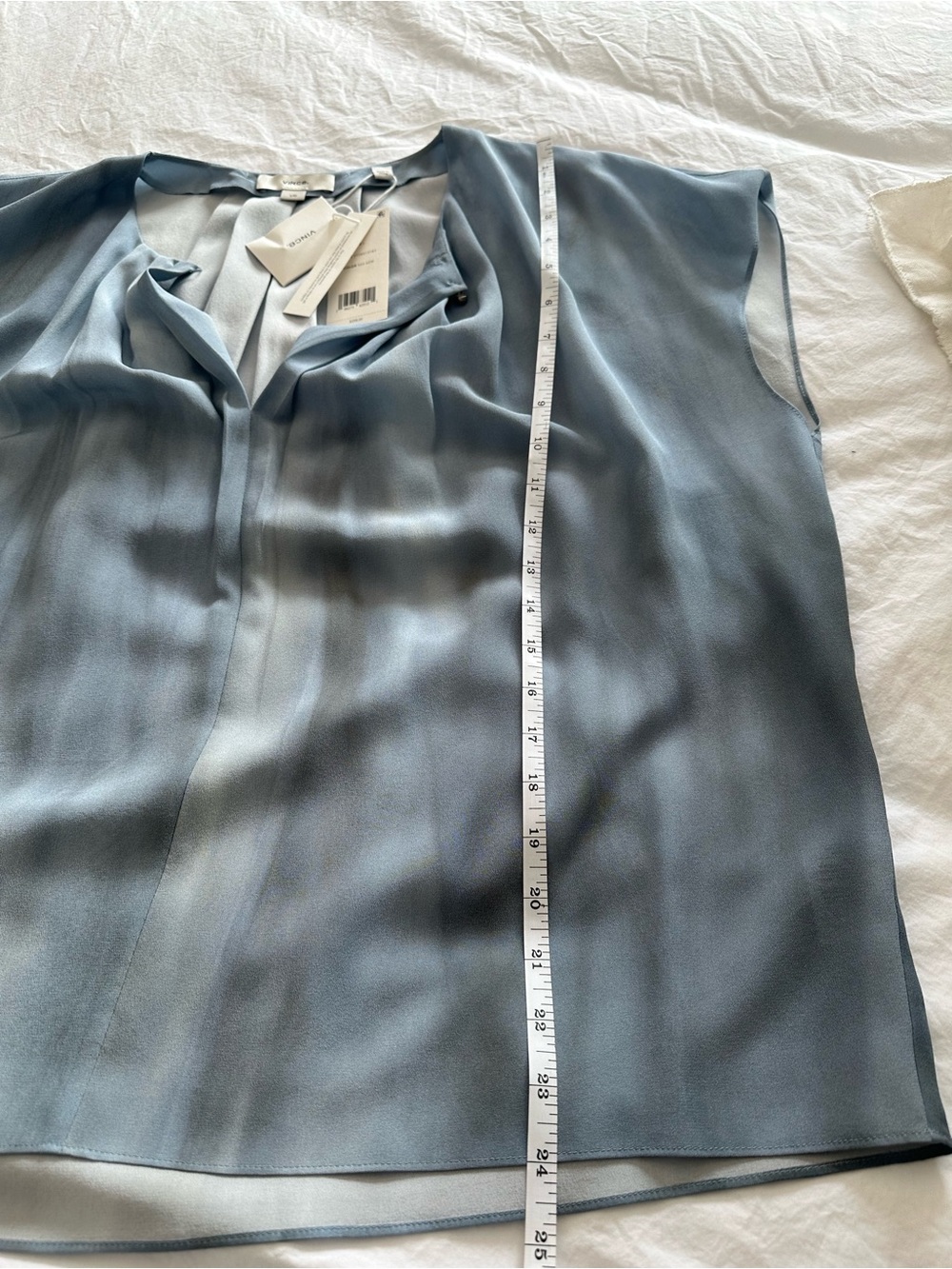 Vince sky blue pleated 100% silk blouse NWT, size large - Picture 11 of 14